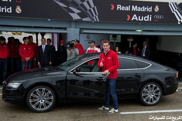 نجوم نادي ريال مدريد الاسباني يتسلمون سياراتهم الفاخرة من اودي بعد تجديد الرعاية بالصور 20
