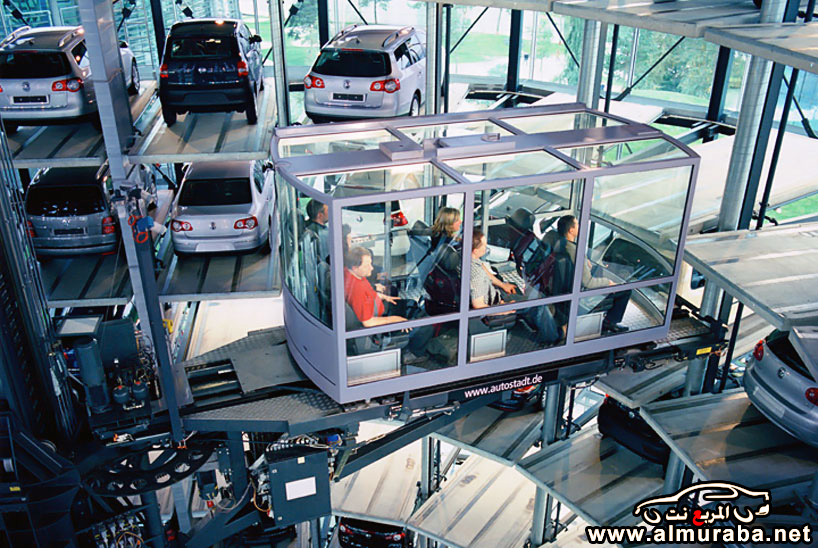 برج خاص لمواقف سيارات "فولكس فاجن" لجميع عملائها بإنتظام وبشكل رائع بالصور Volkswagen 6