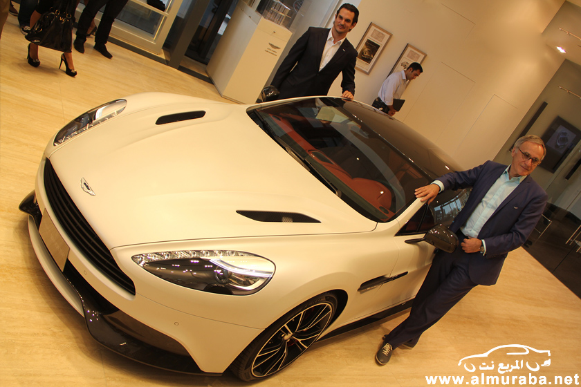 تدشين استون مارتن فانكويش في صالة العرض الجديدة في مدينة دبي Aston Martin Vanquish 6