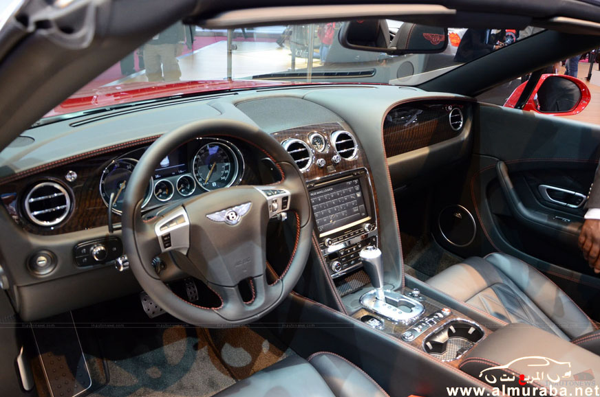 بنتلي تطلق سيارتها بنتلي كونتيننتال جي تي سي الفاخرة بمعرض باريس ذات السقف المكشوف Bentley 73