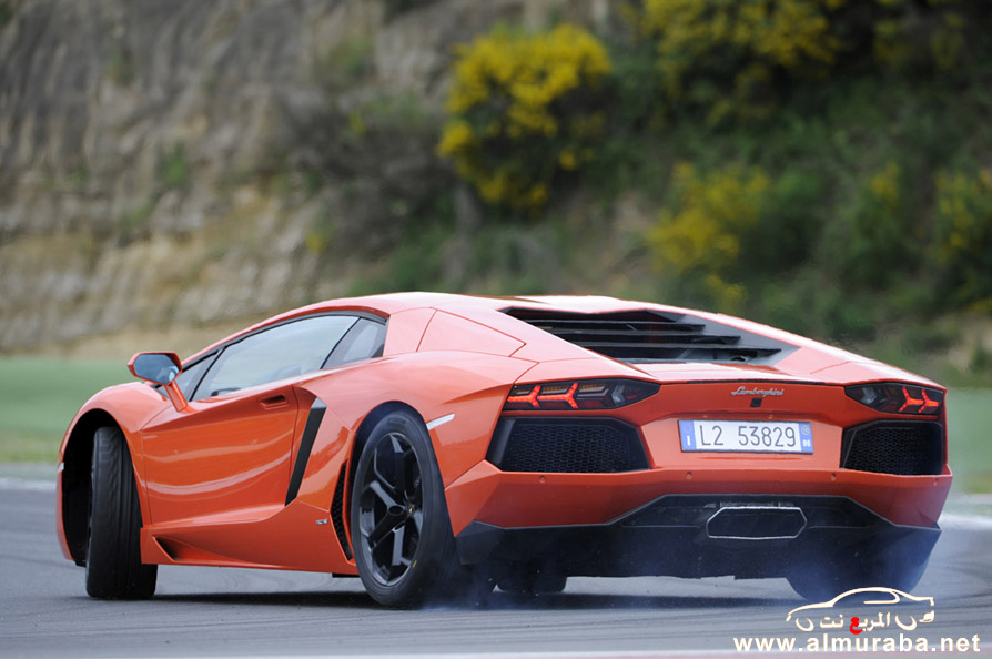 لمبرجيني افنتادور 2013 بتطويرات الجديدة خلال تجربتها في ايطاليا Lamborghini Aventador 2013 35