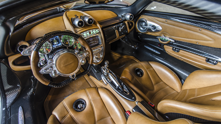 باجاني هوايرا أغلى سيارة في العالم تصنف سيارة "هذا العام" كأكثر سيارة يرغب العالم في تجربتها Pagani 23