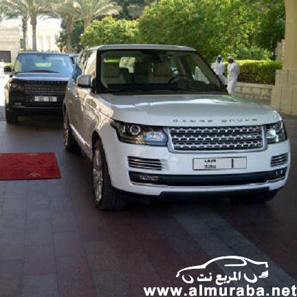 الشيخ محمد بن راشد حاكم مدينة دبي يركب سيارته "الجديدة" رنج روفر 2013 بالصور 5
