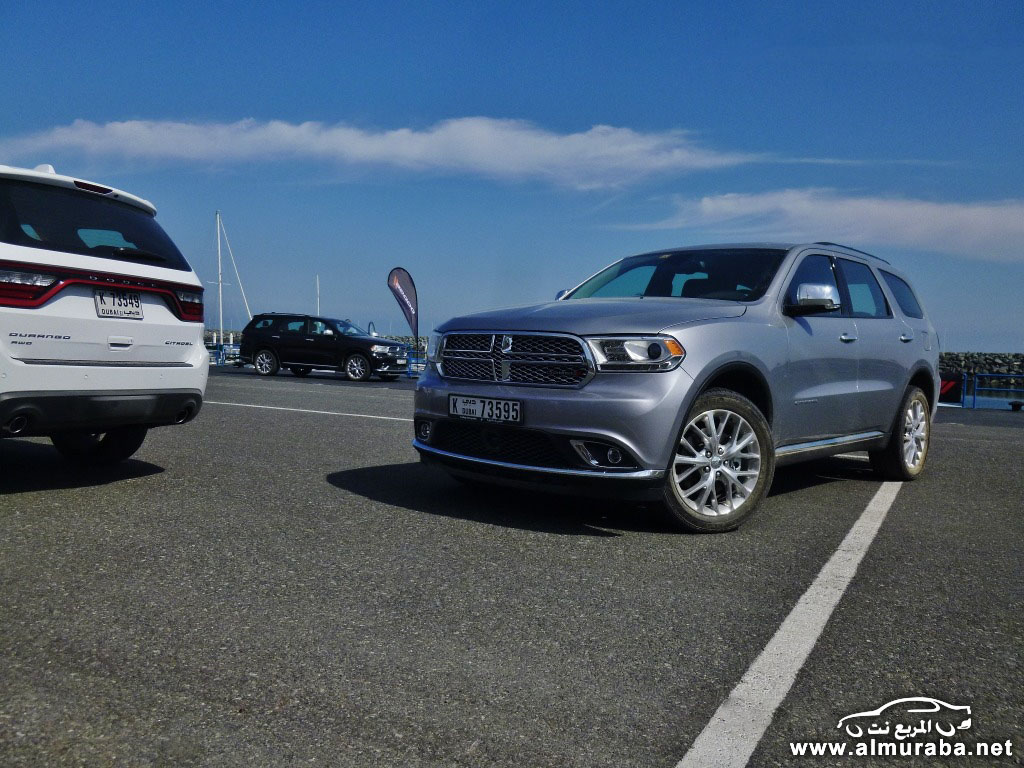 2014-Dodge-Durango-in-the-UAE-16