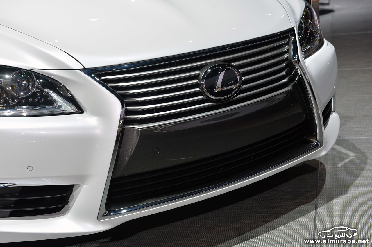 07-2015-lexus-ls-la-1