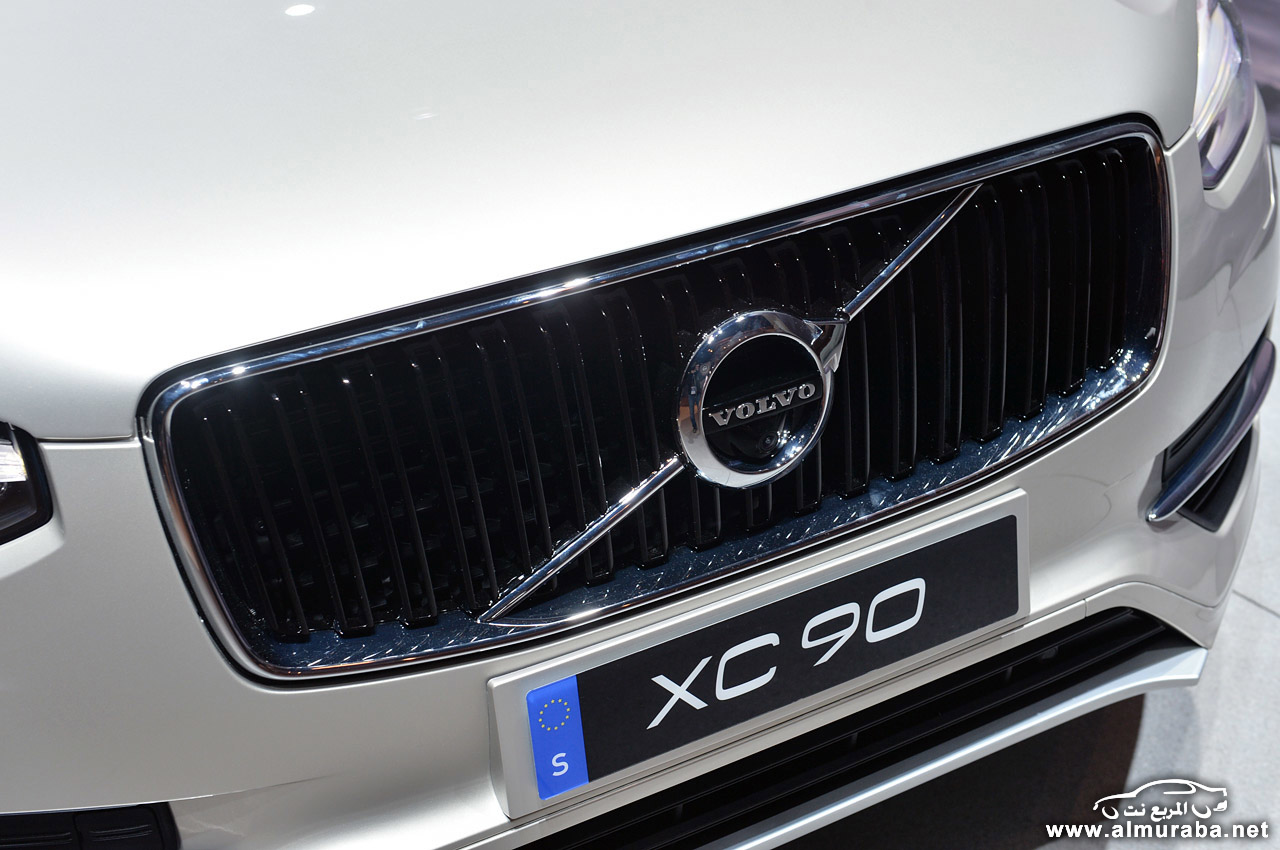 08-2015-volvo-xc90-paris-1