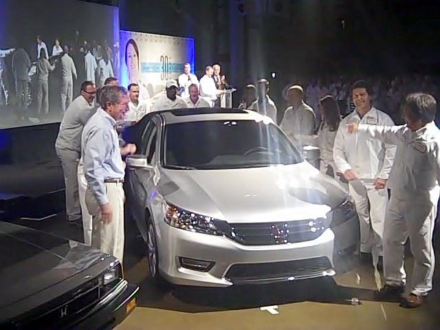 مواصفات هوندا اكورد 2013 الجديدة بجميع انواعها سيدان وكوبيه والرياضية Honda Accord 2013