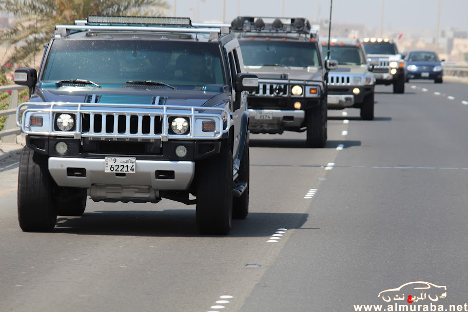 فريق همر "مغامروا الصحراء" يقومون بحجز مضمار في حلبة البحرين لأختبار سياراتهم Hummer Team 9