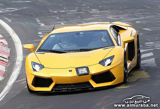 لامبورجيني تختبر سيارتها افنتادور 2015 اس في الجديدة Lamborghini Aventador 2