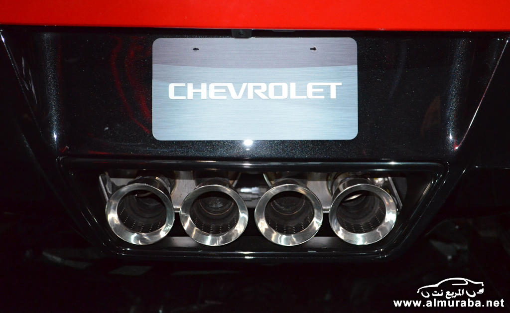 2014-chevrolet-corvette-stingray-tailpipes