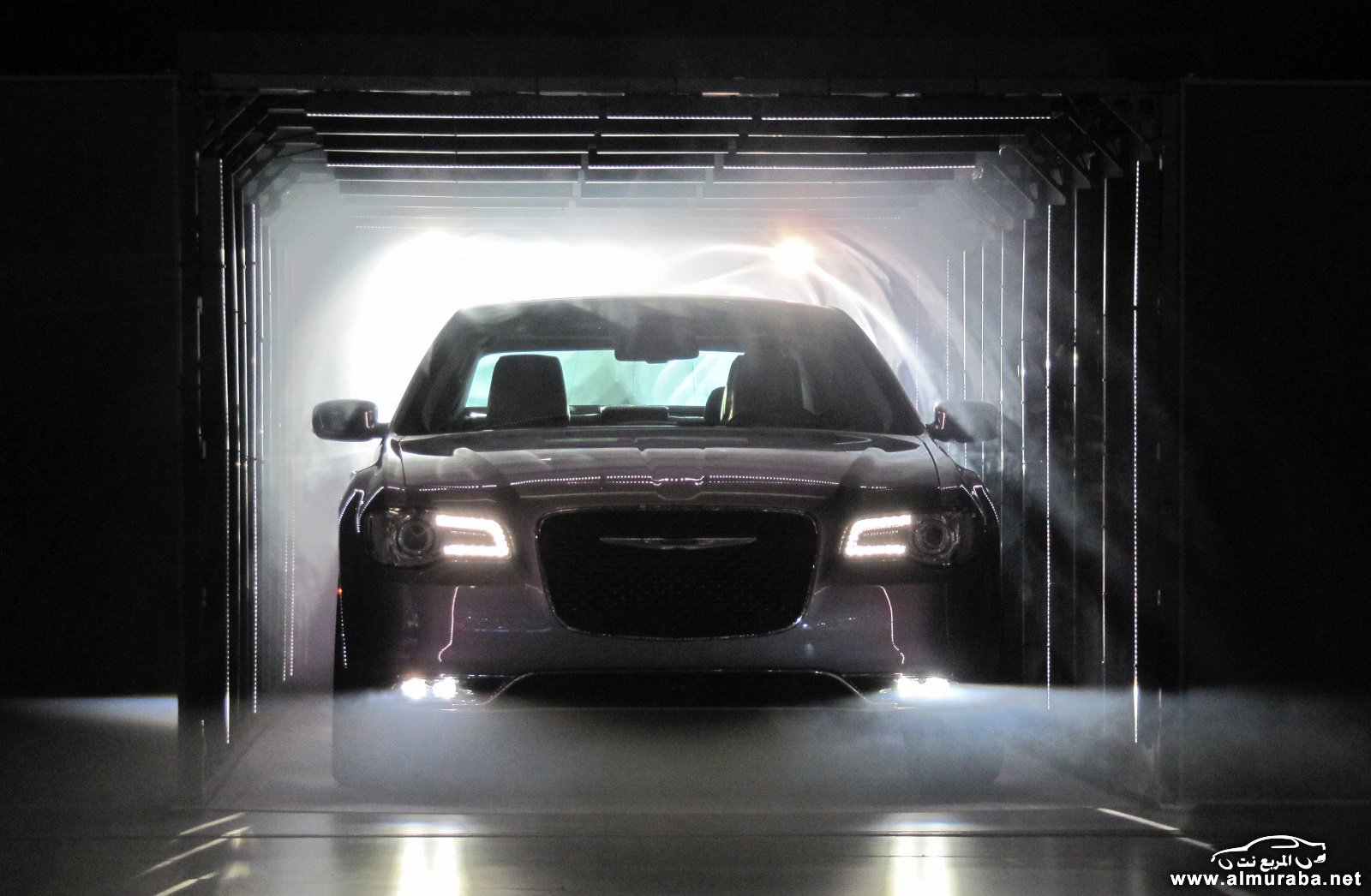 2015-chrysler-300-unveiled-at-2014-los-angeles-auto-show_100490791_h