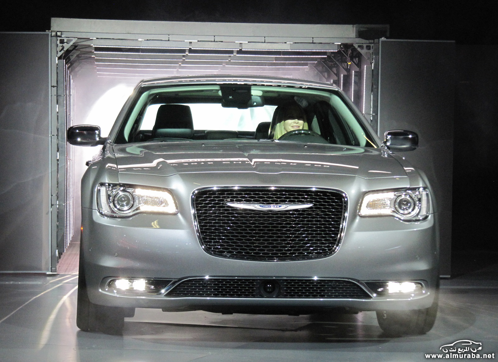 2015-chrysler-300-unveiled-at-2014-los-angeles-auto-show_100490792_h