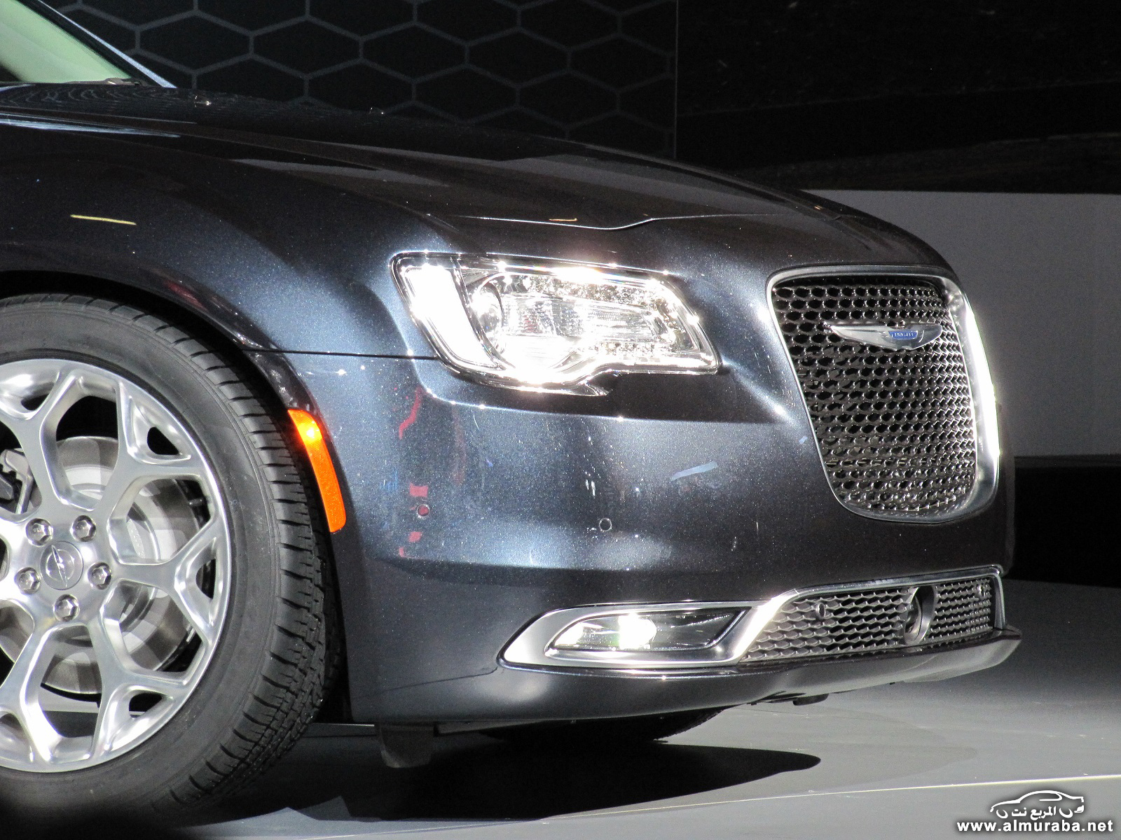 2015-chrysler-300-unveiled-at-2014-los-angeles-auto-show_100490799_h