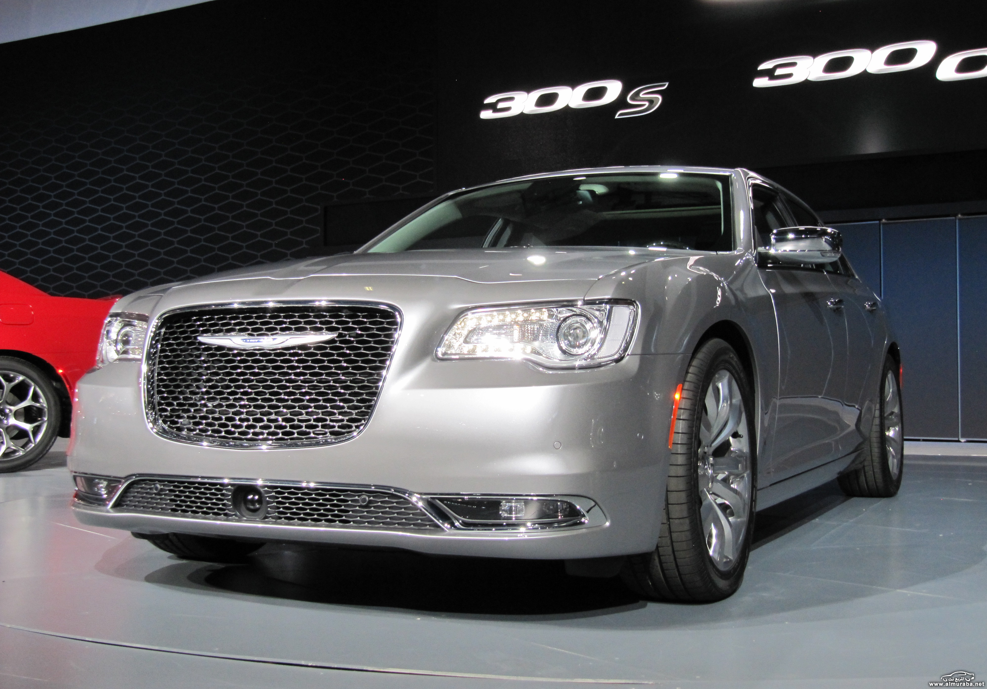 2015-chrysler-300-unveiled-at-2014-los-angeles-auto-show_100490801_h