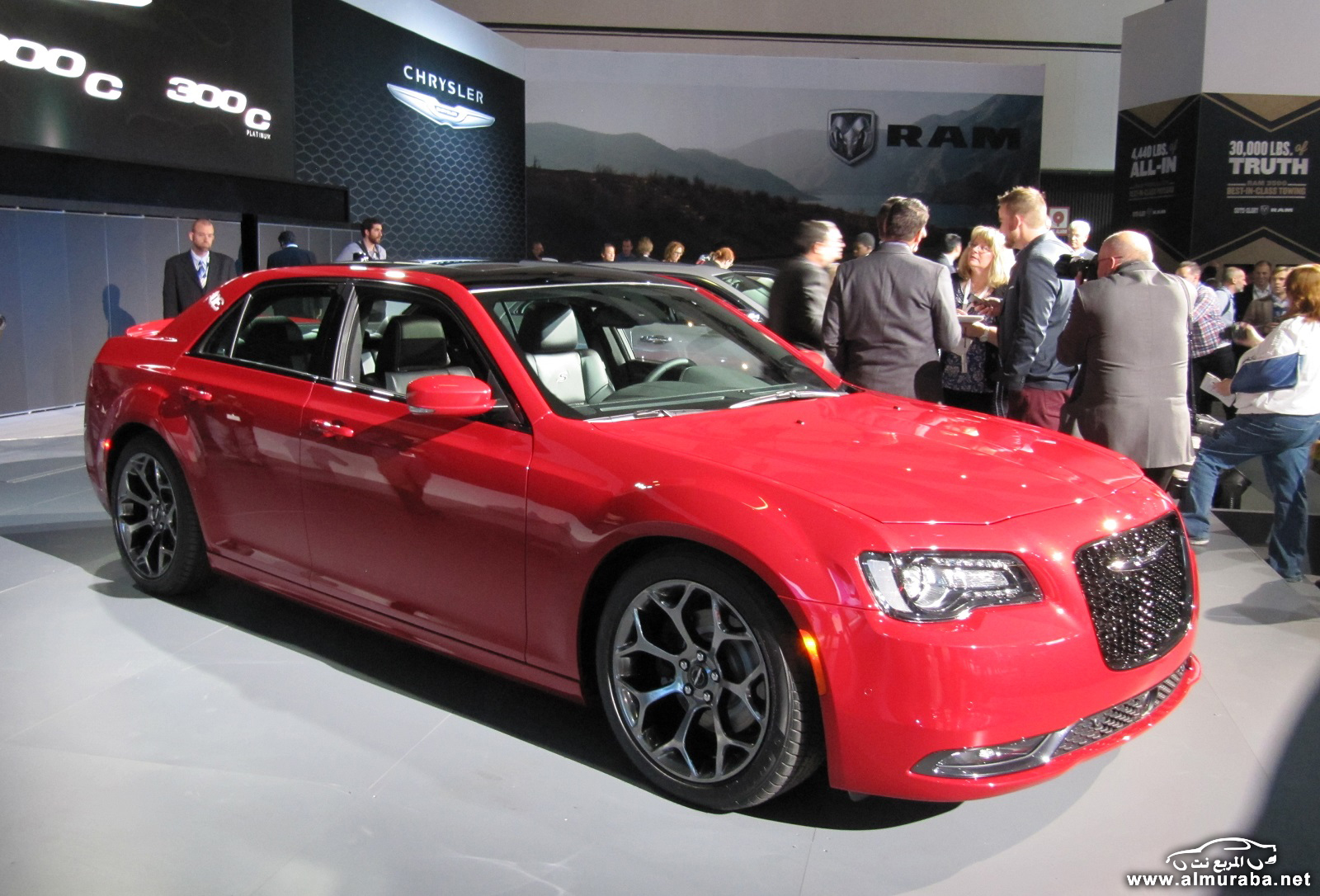 2015-chrysler-300-unveiled-at-2014-los-angeles-auto-show_100490802_h