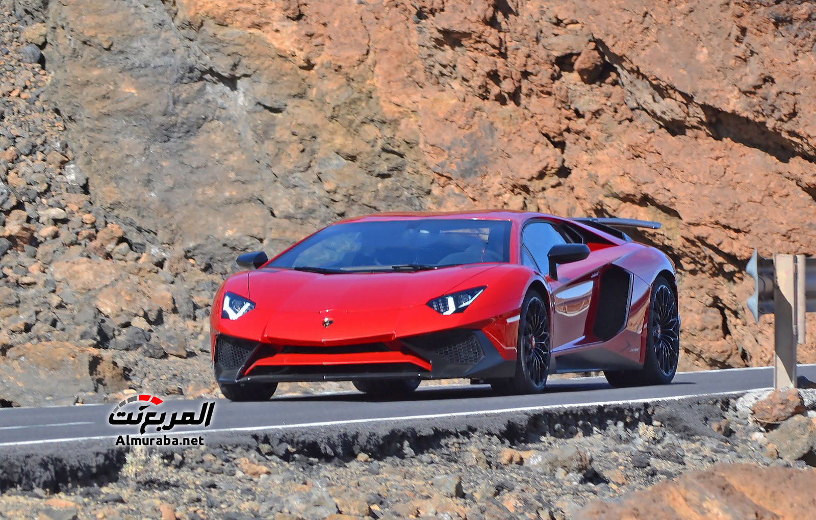 Lamborghini-Aventador-SV-10