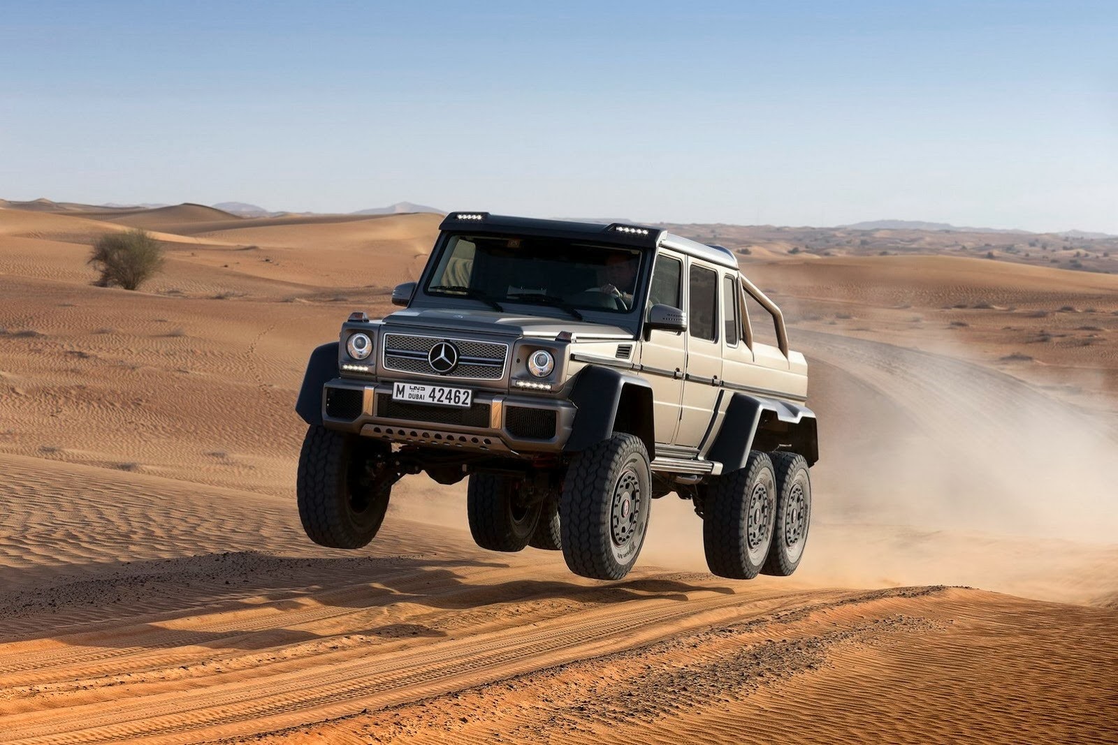 Mercedes-Benz-G63-AMG-6x6-5[3]