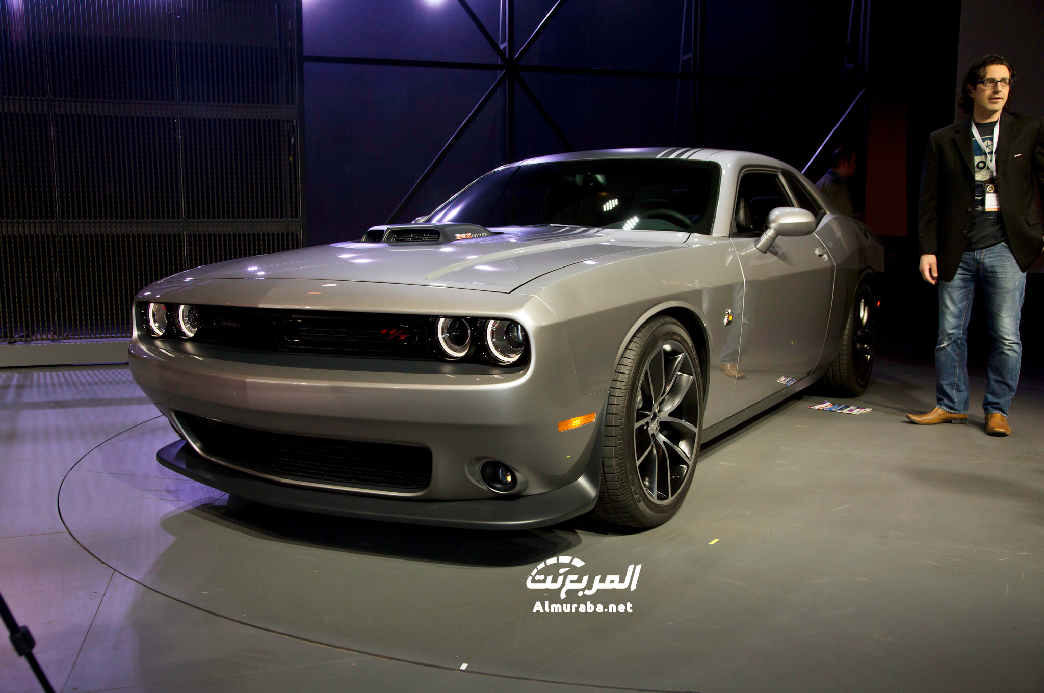 2015-dodge-challenger-392-hemi-scat-pack-shaker-front-three-quarters