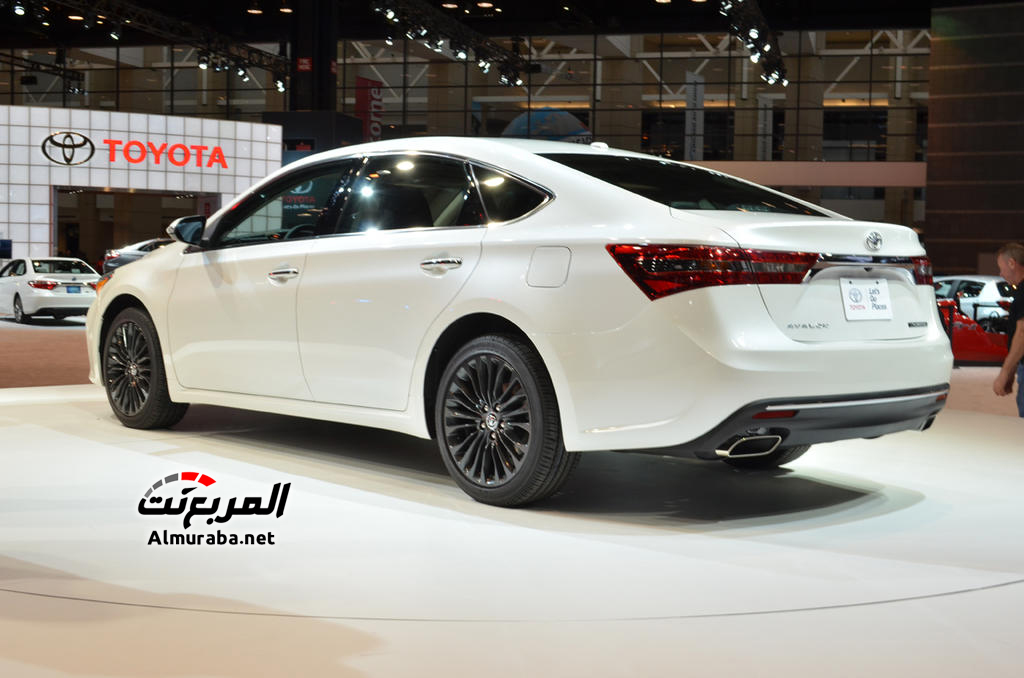 2016-Toyota-Avalon-5