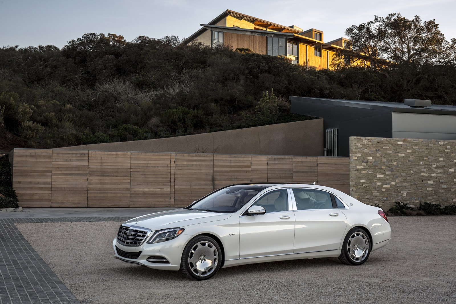 Mercedes-Maybach-S600-18