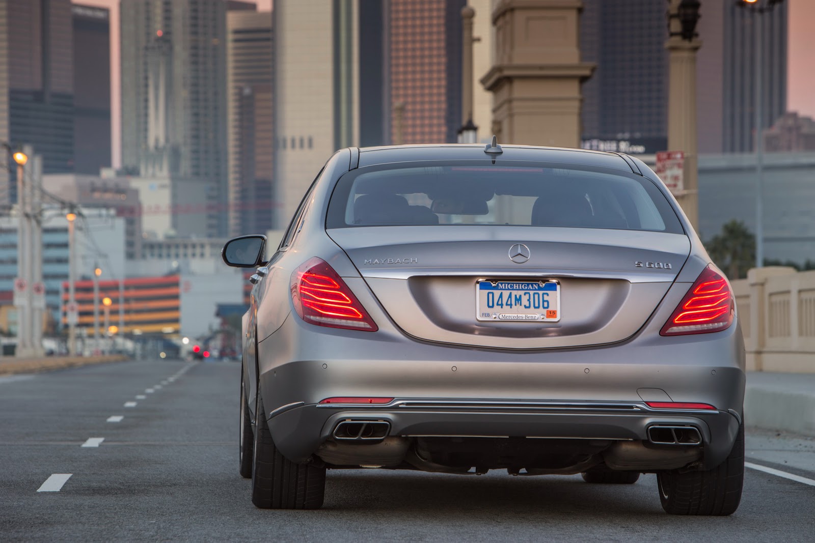 Mercedes-Maybach-S600-31