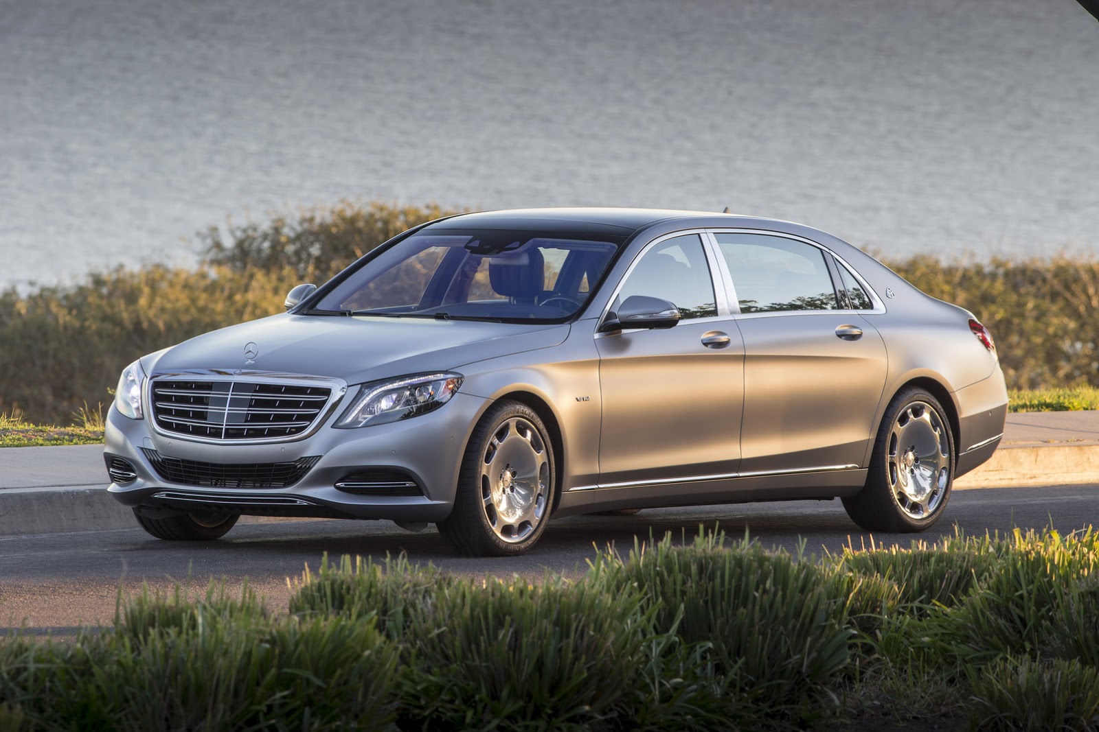 Mercedes-Maybach-S600-40