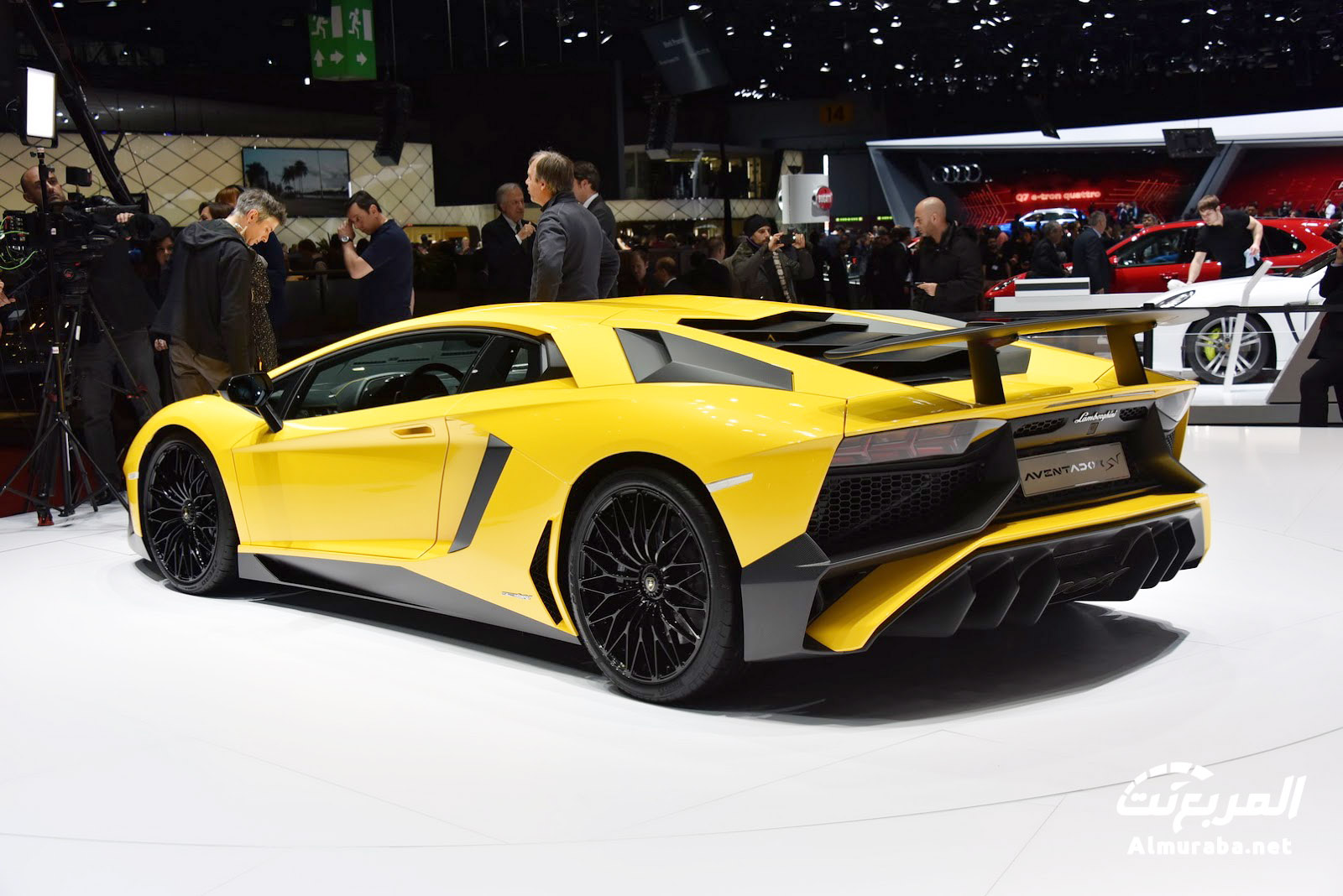 lambo-sv-livepics-8