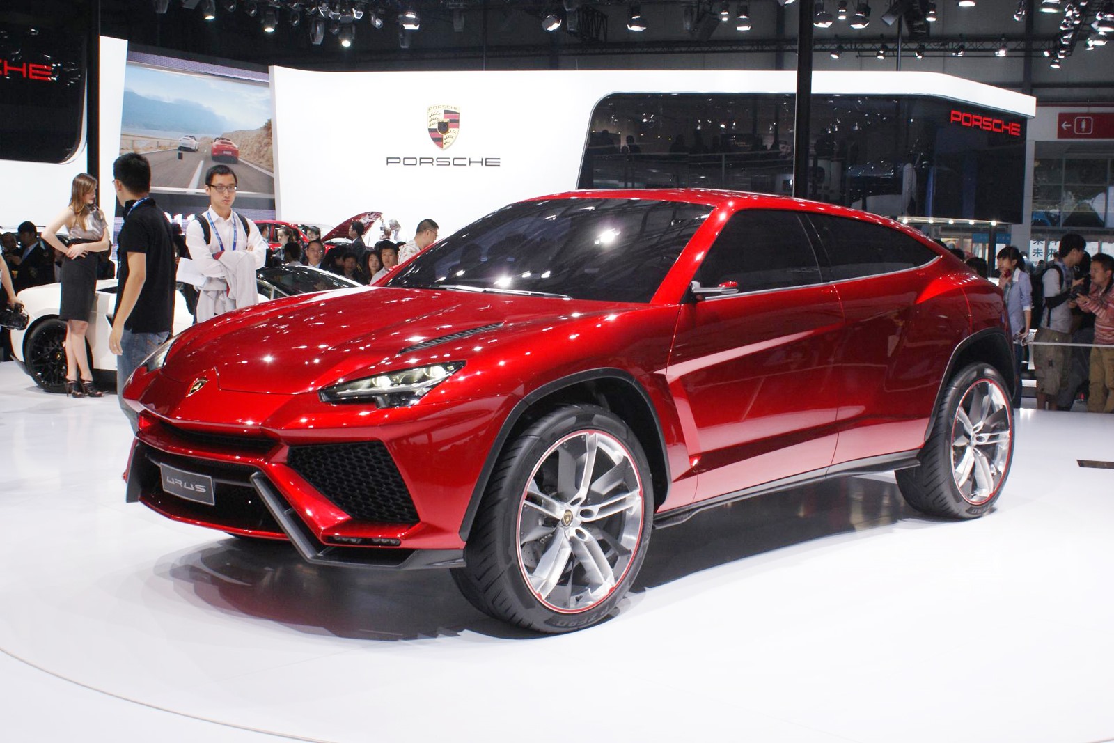 Lamborghini-Urus-Concept-2