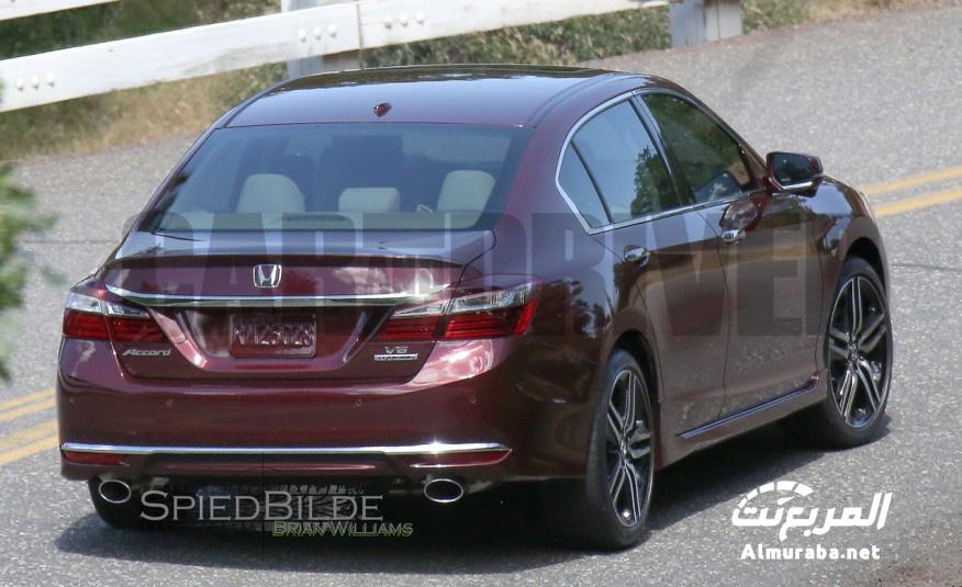 2016-Honda-Accord-spy-photo-1301-876x535