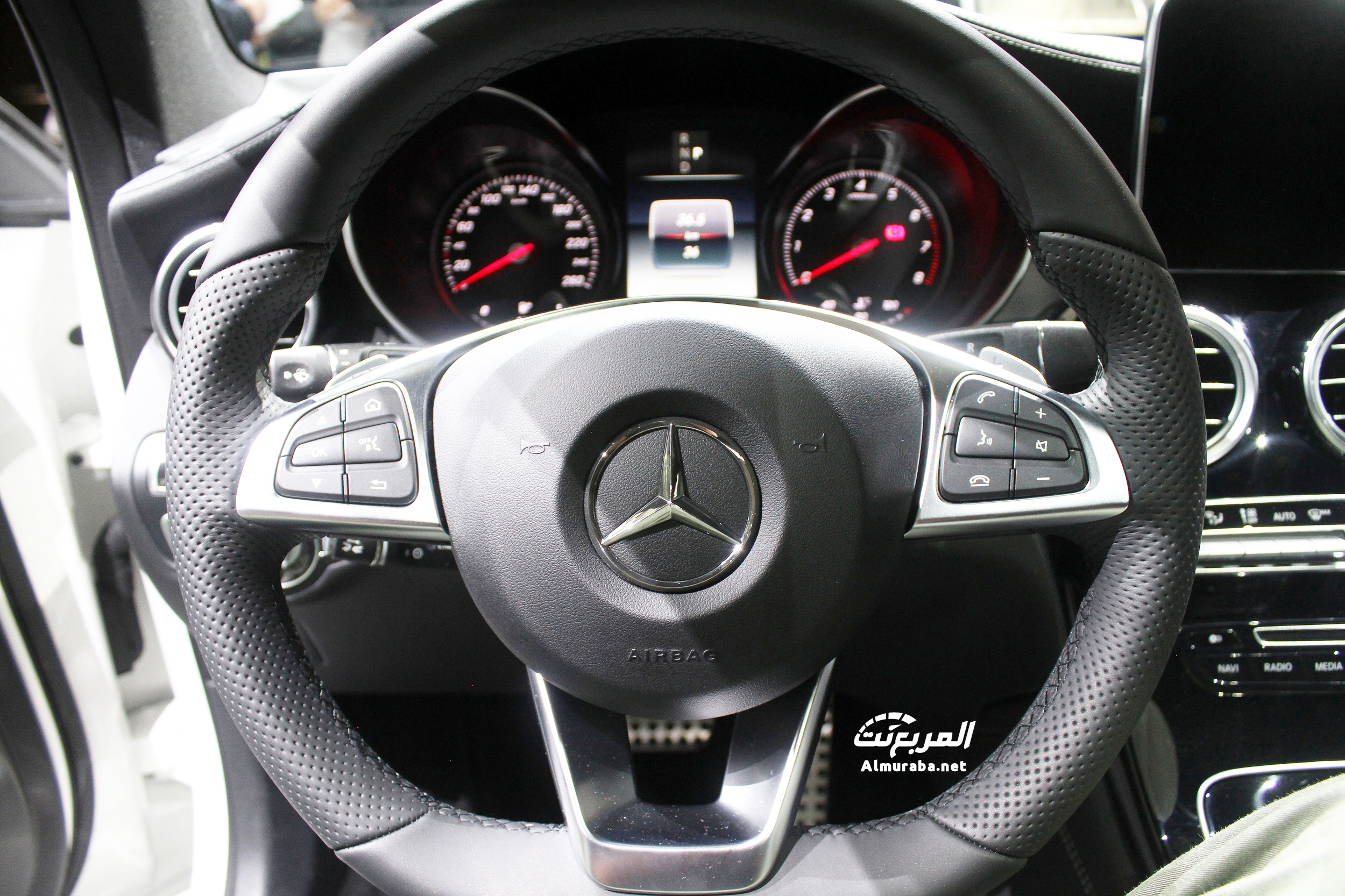 2016-mercedes-glc-250d-019-1