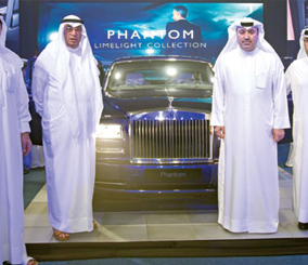 "بالصور" رولز رويس تطرح سيارة "فانتوم لايملايت" تحت الأضواء الجديدة بمواصفات خاصة Rolls-Royce Phantom 3