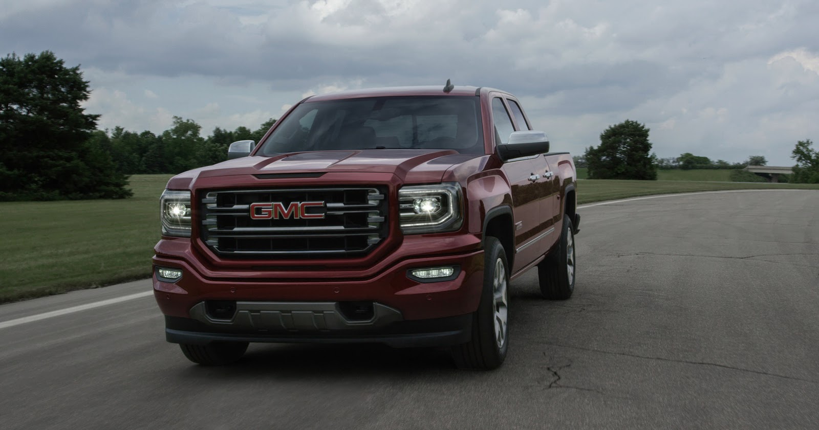 2016-GMC-Sierra-4