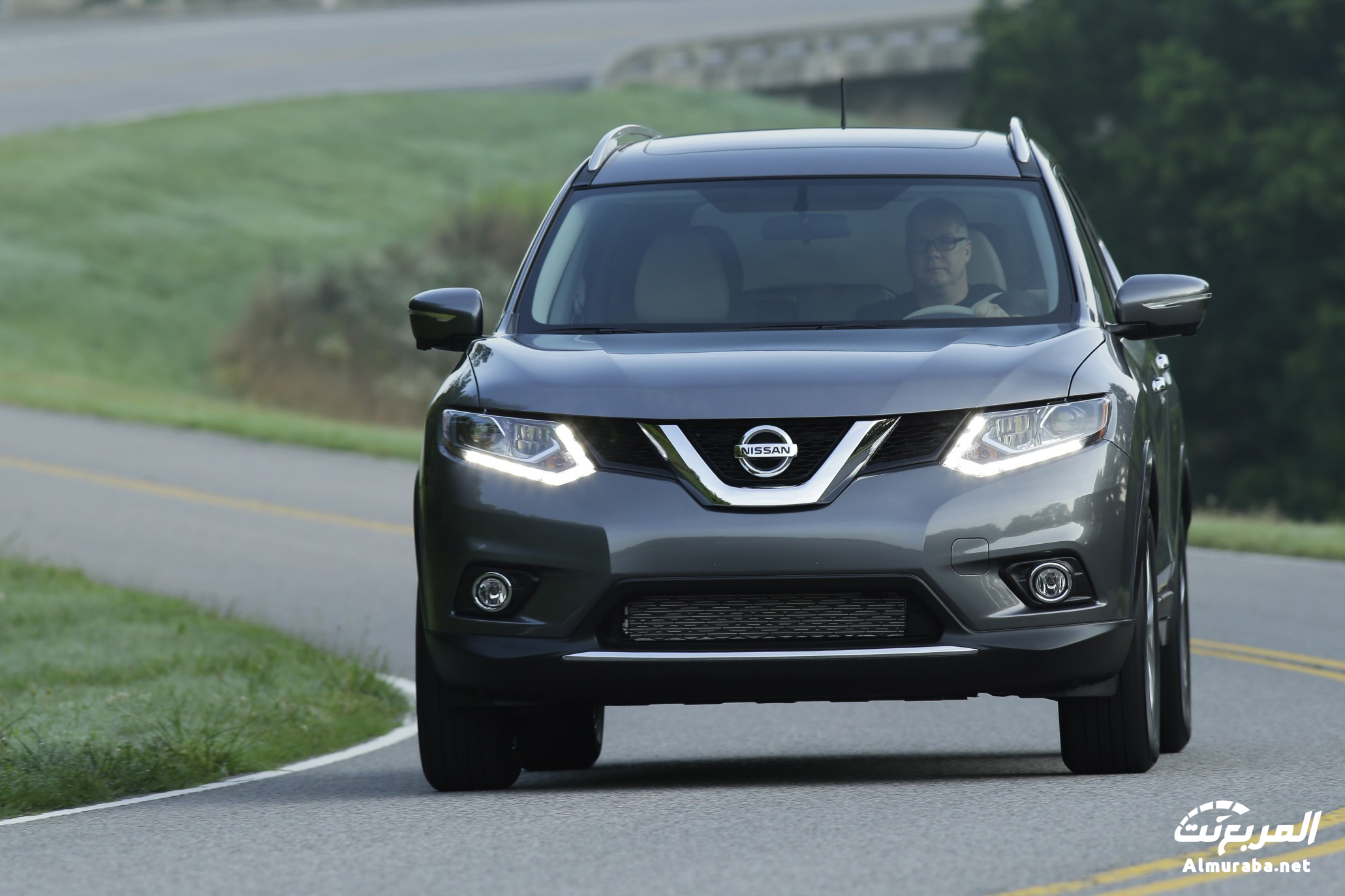 2016-nissan-rogue-is-driven-by-added-features-and-technology_2