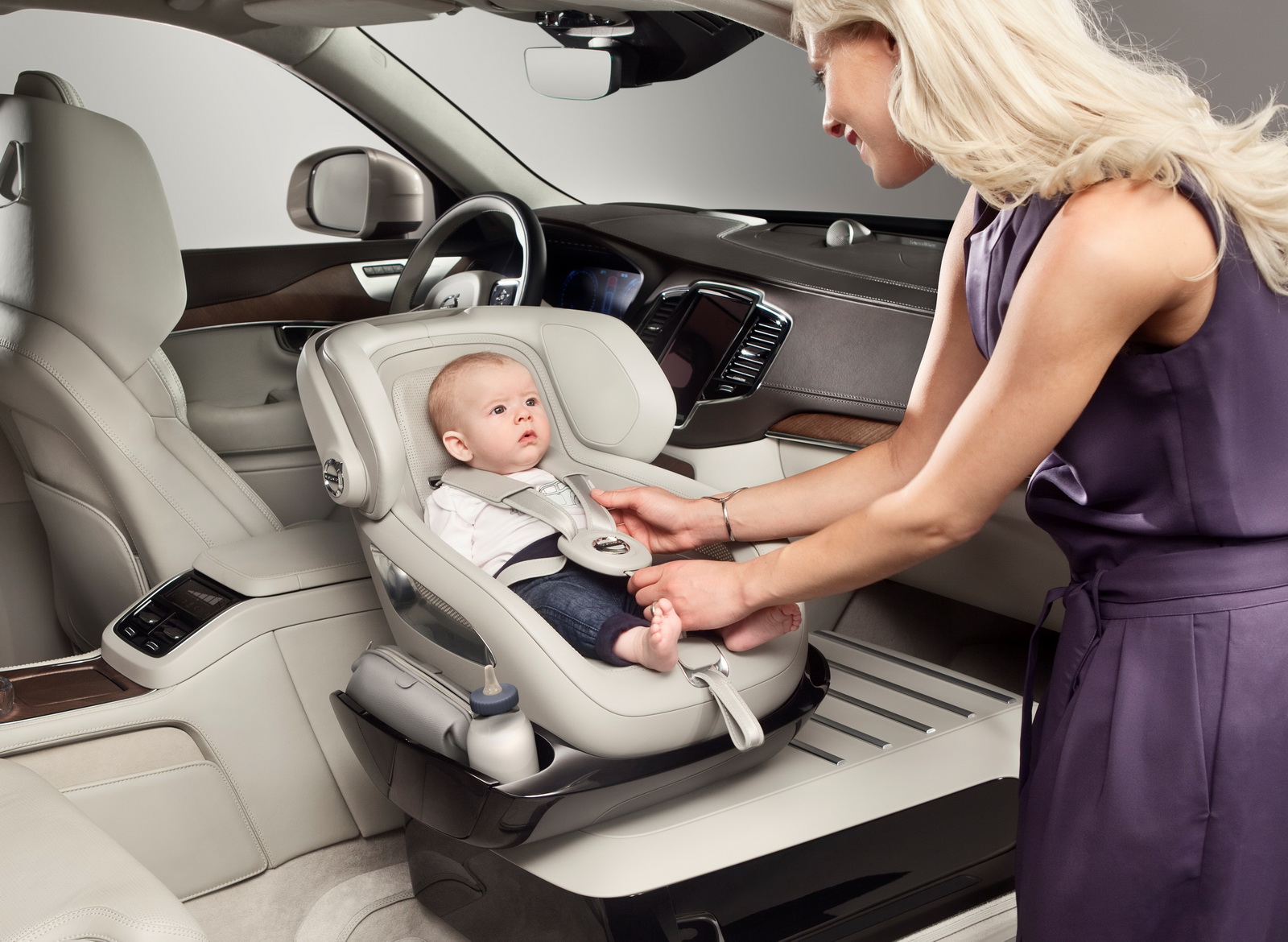 The Excellence Child Safety Seat Concept