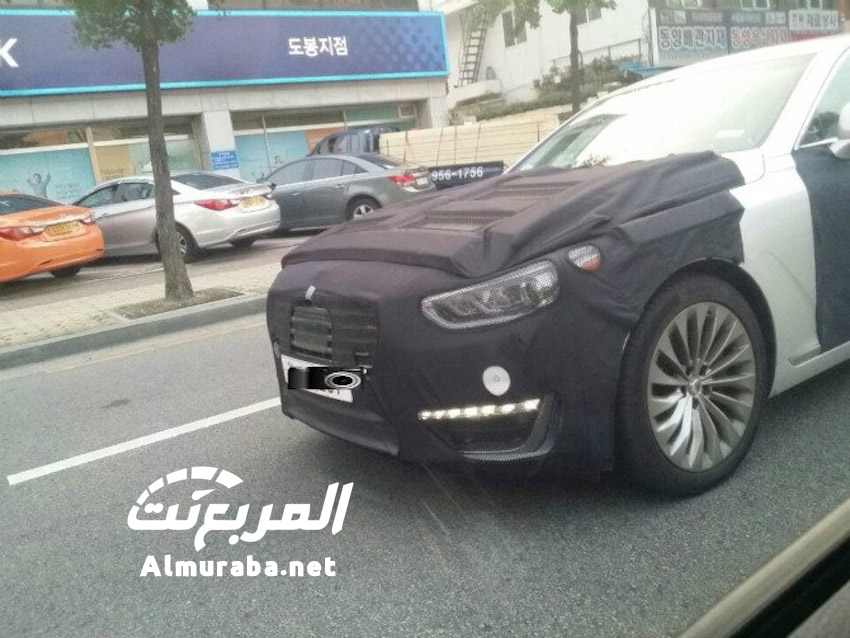 2017-Hyundai-Equus-front-spyshot-from-Korea