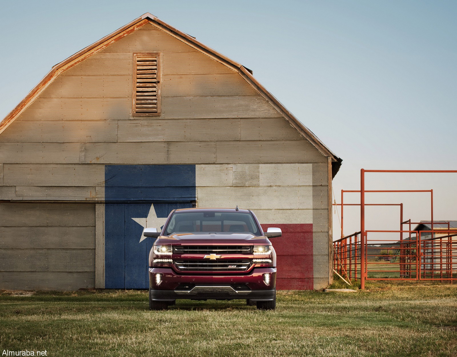 "رسمياً" شفرولية سلفرادو 2016 يحصل على تطويرات جديدة من الداخل والخارج "صور ومواصفات" Chevrolet Silverado 12