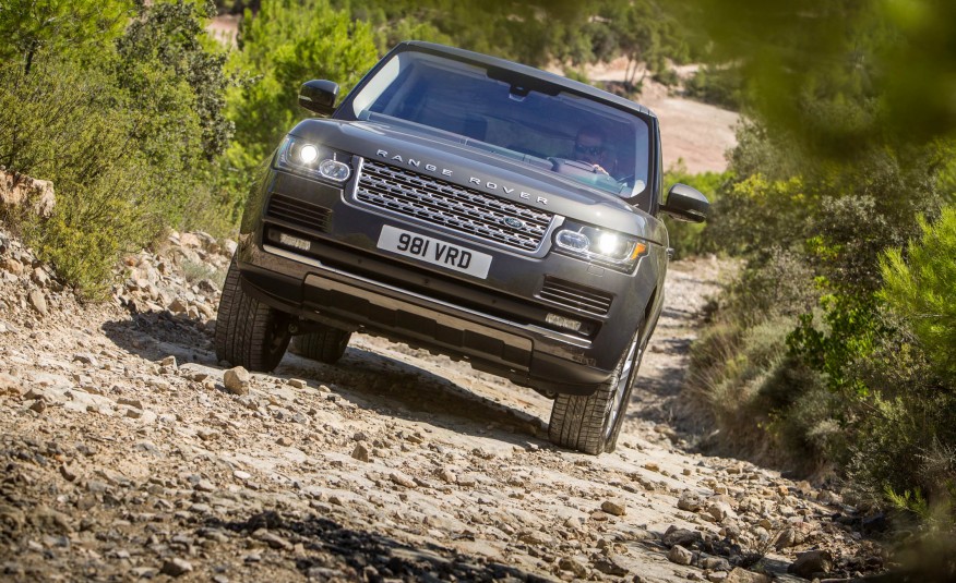 2016-Land-Rover-Range-Rover-Td6-104-876x535