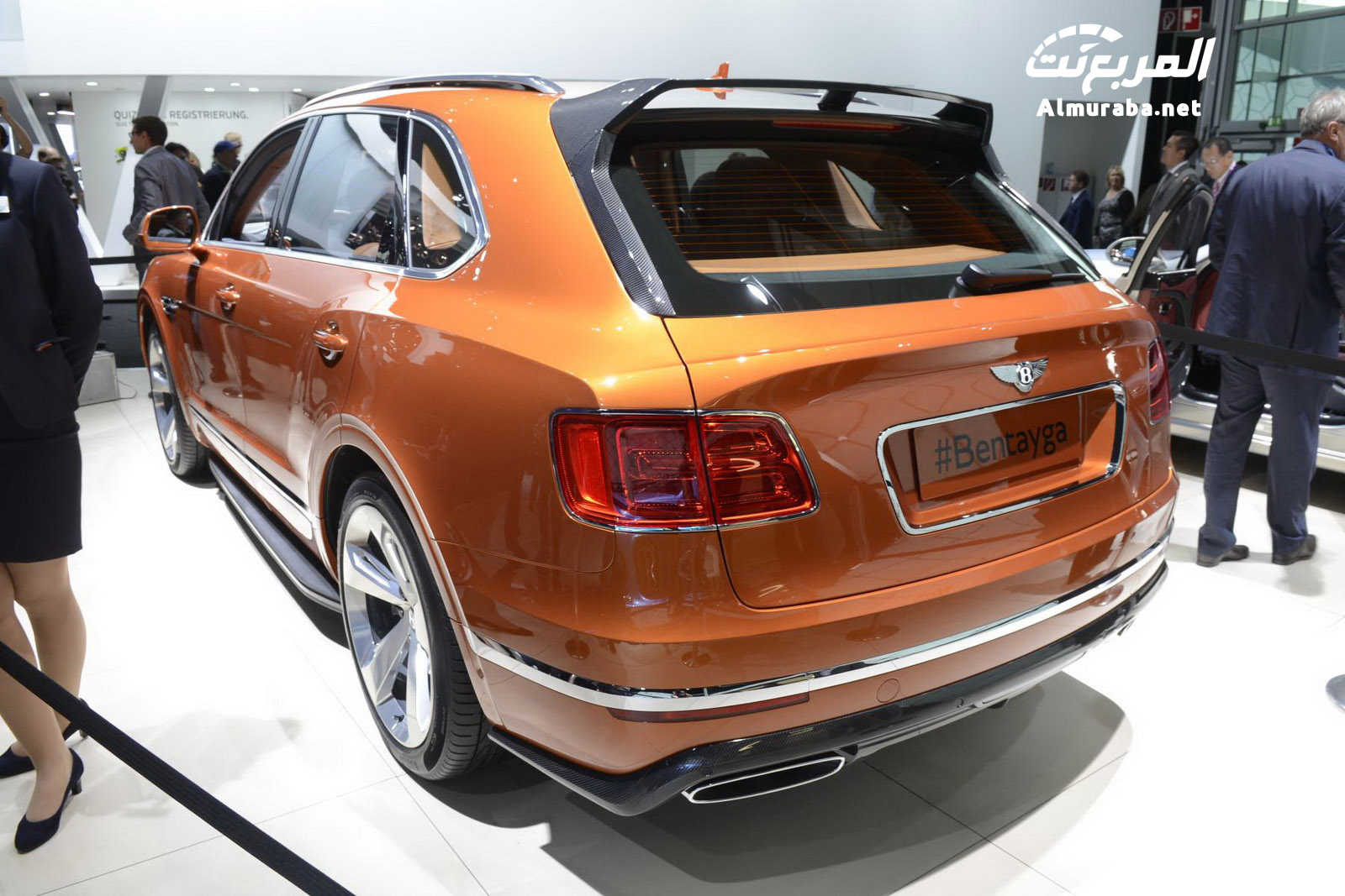 Bentley-Bentayga-05