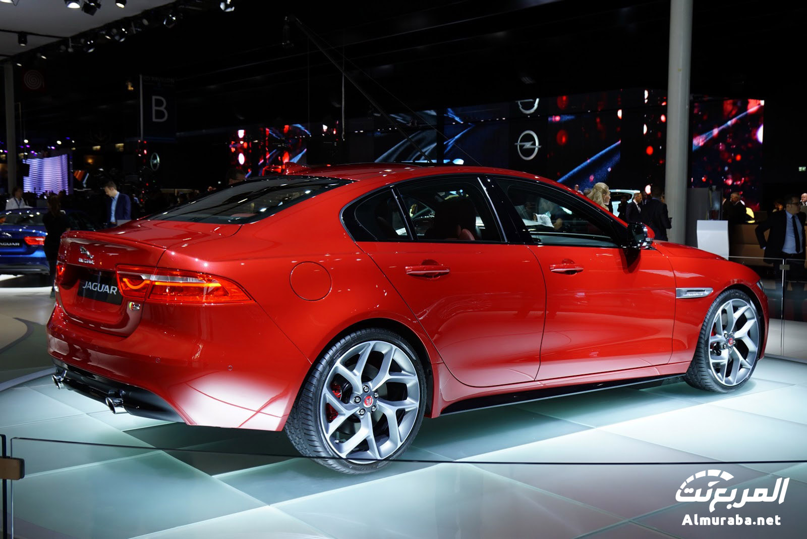 Jaguar-XE-4