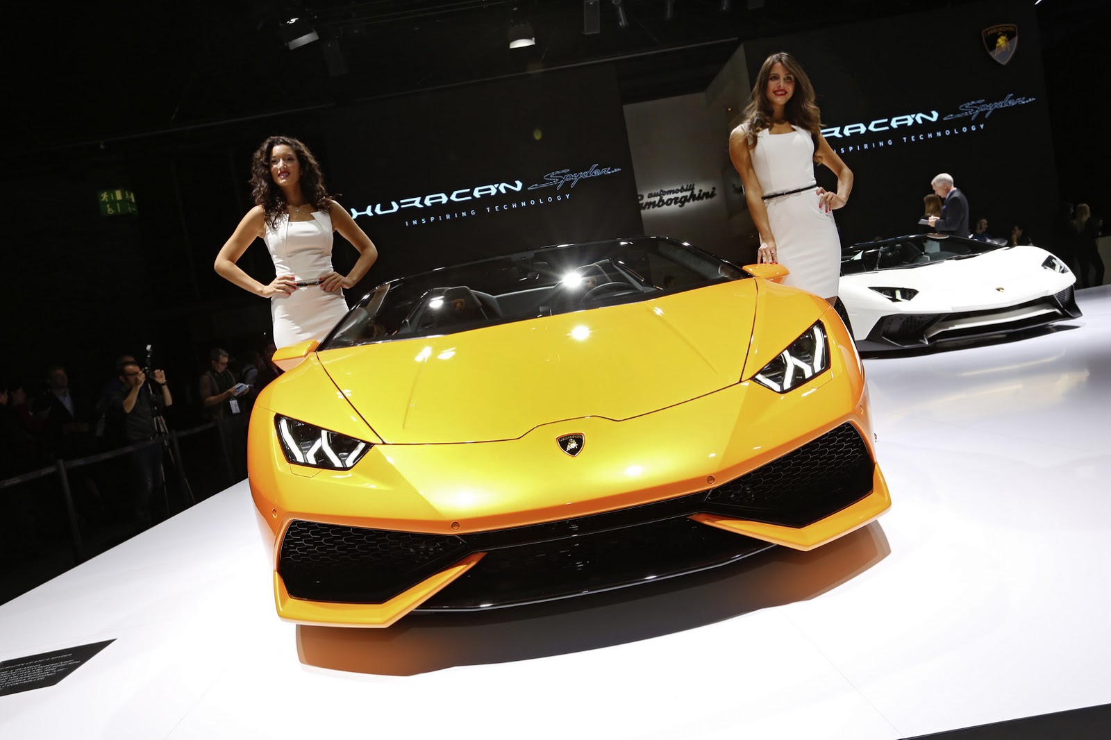 Lamborghini-Huracan-7Spyder-7 (1)