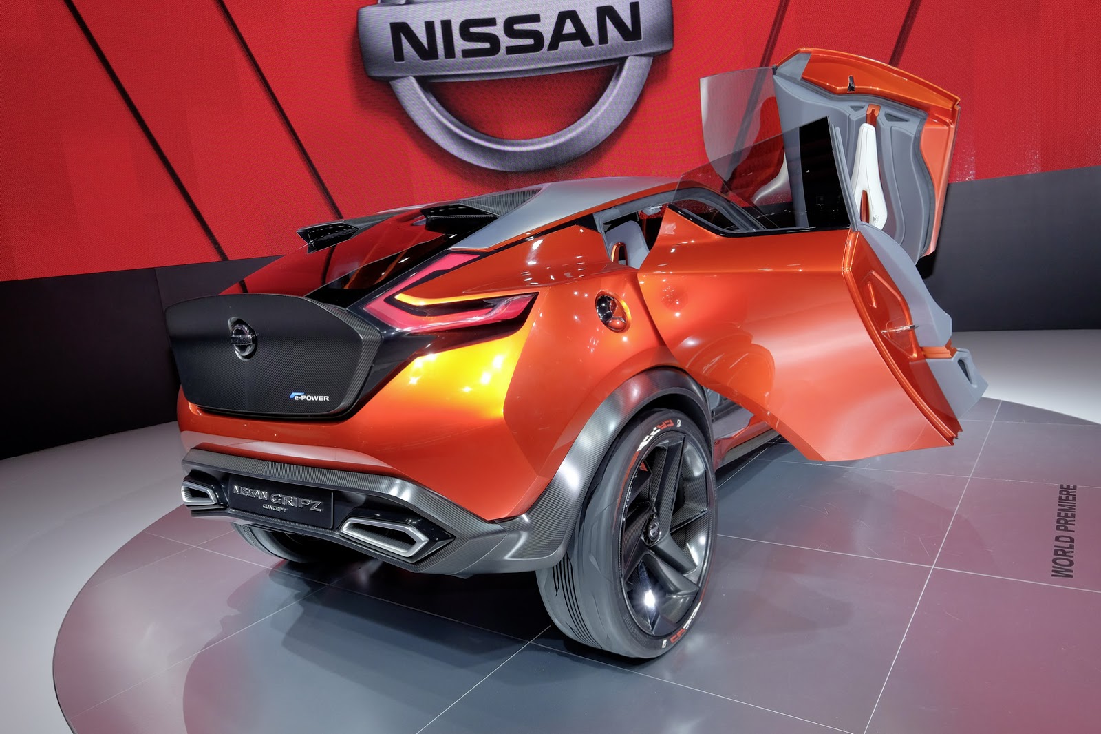 Nissan-Z2