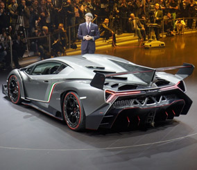 لامبورجيني ستعرض سيارتها "سنتيناريو" للإحتفال بمائة عام على مرور نشأة لامبورجيني Lamborghini Centenario LP770-4 3