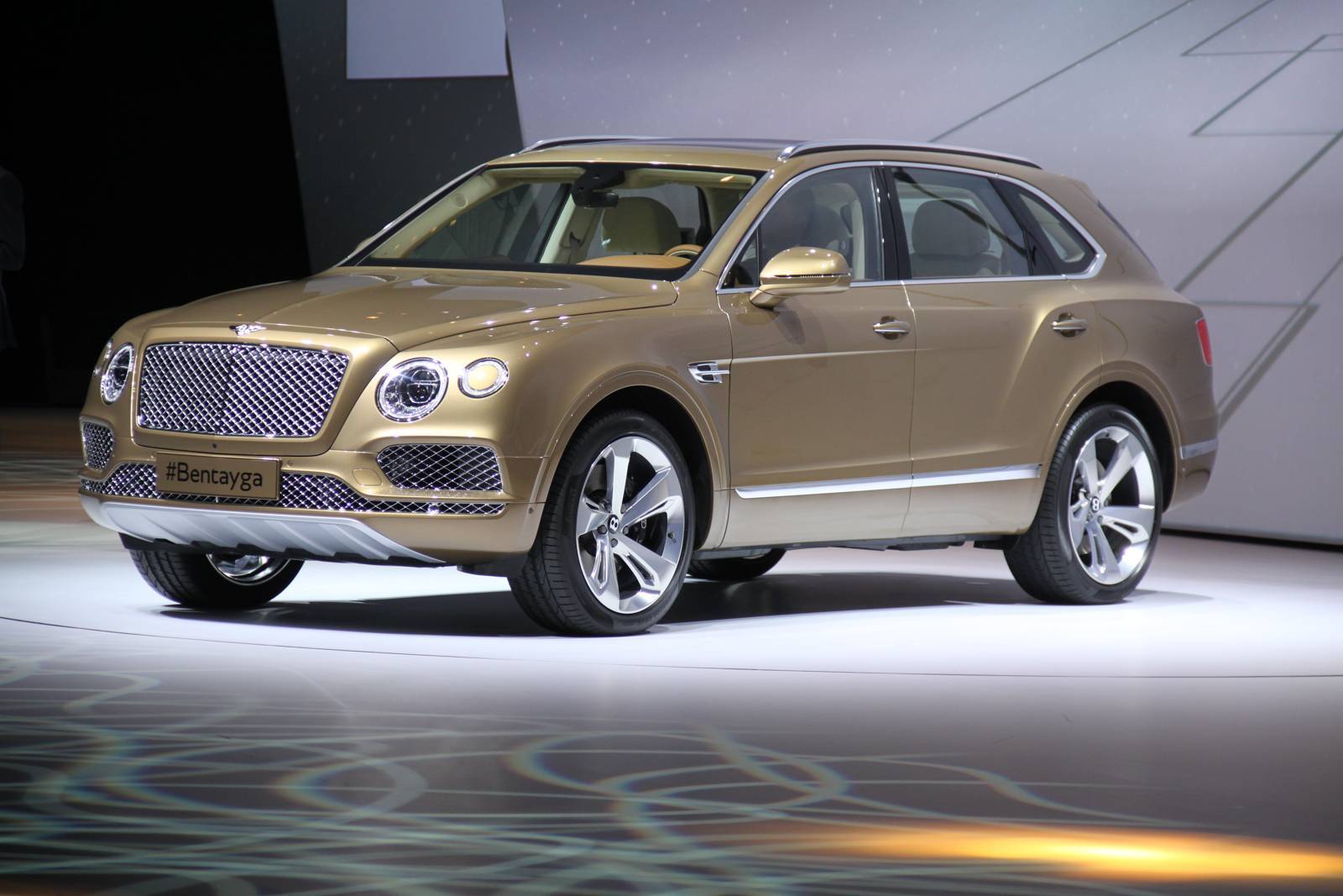 bentley-bentayga-1