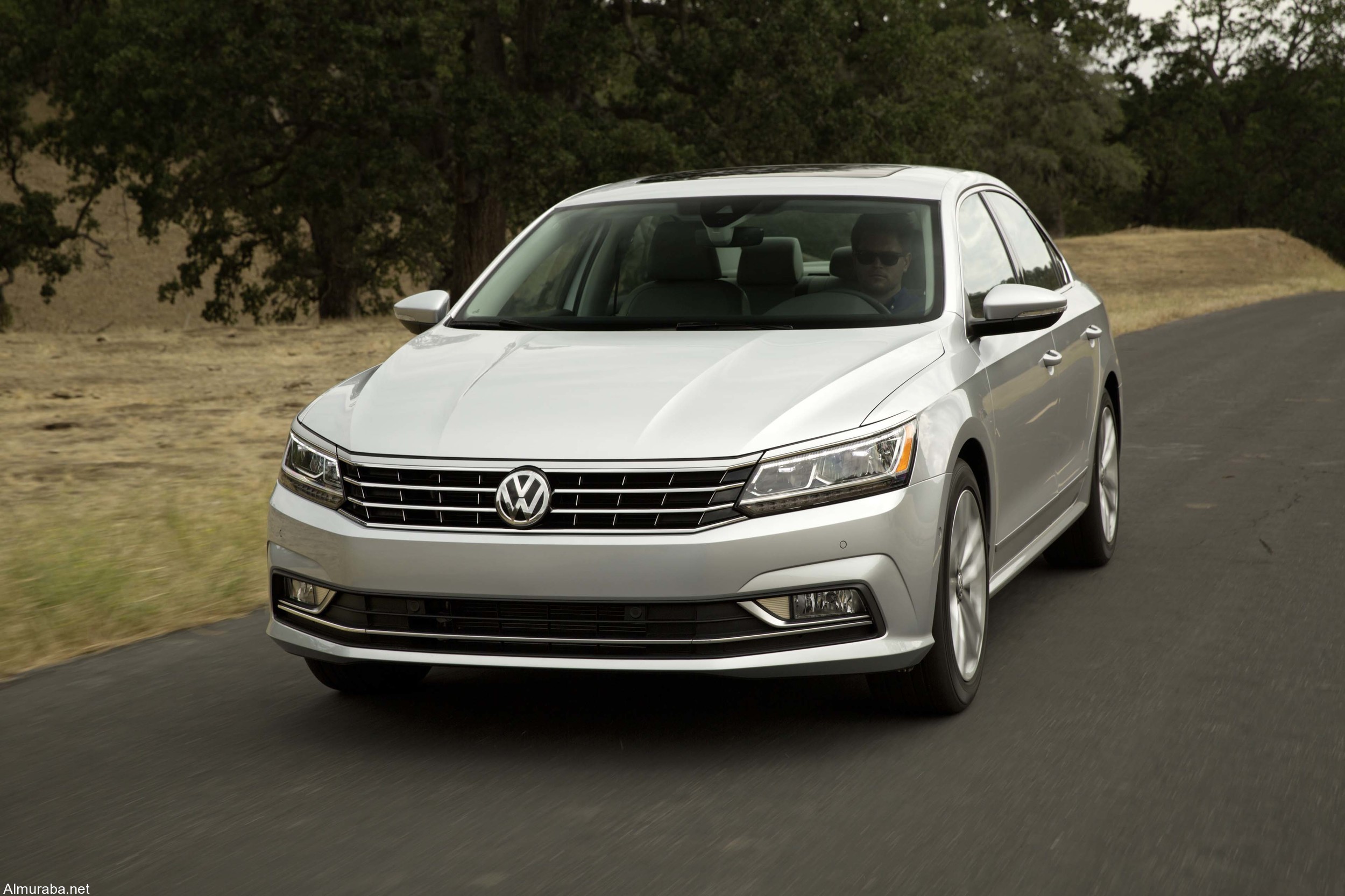 2016-passat-016-1