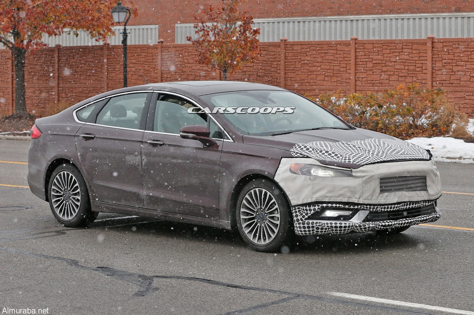 2017-Ford-Mondeo-Fusion-11