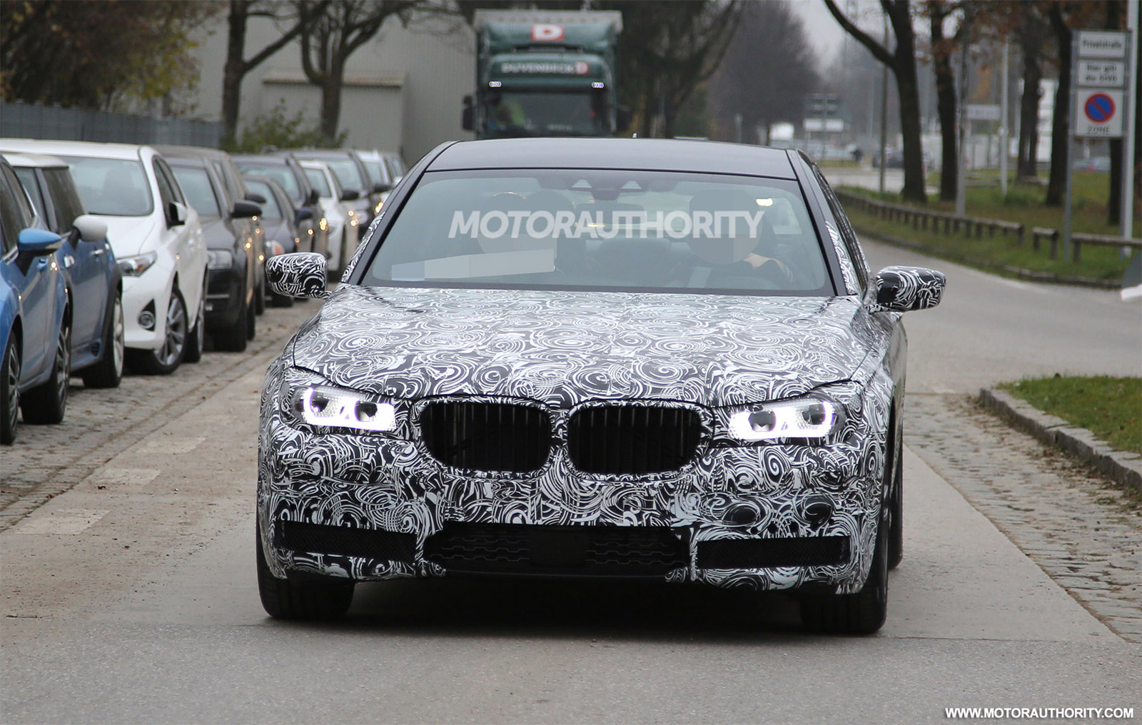 2016-bmw-7-series-spy-shots_100491706_h