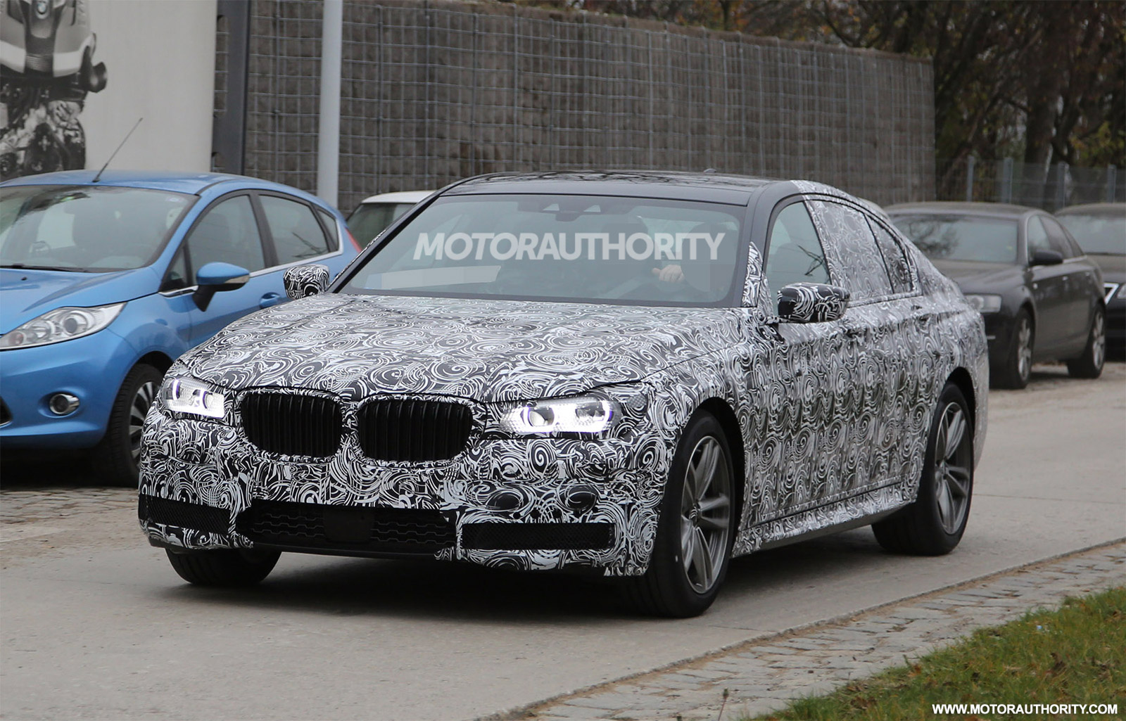 2016-bmw-7-series-spy-shots_100491721_h