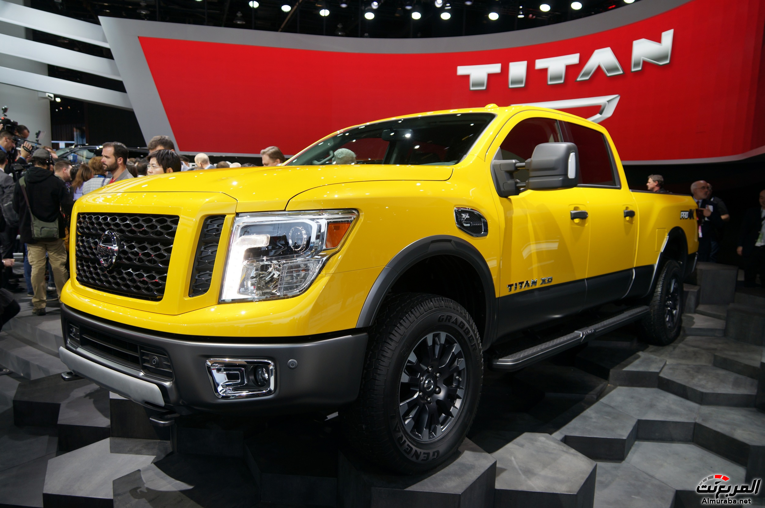 2016-nissan-titan-detroit-2015-19-1