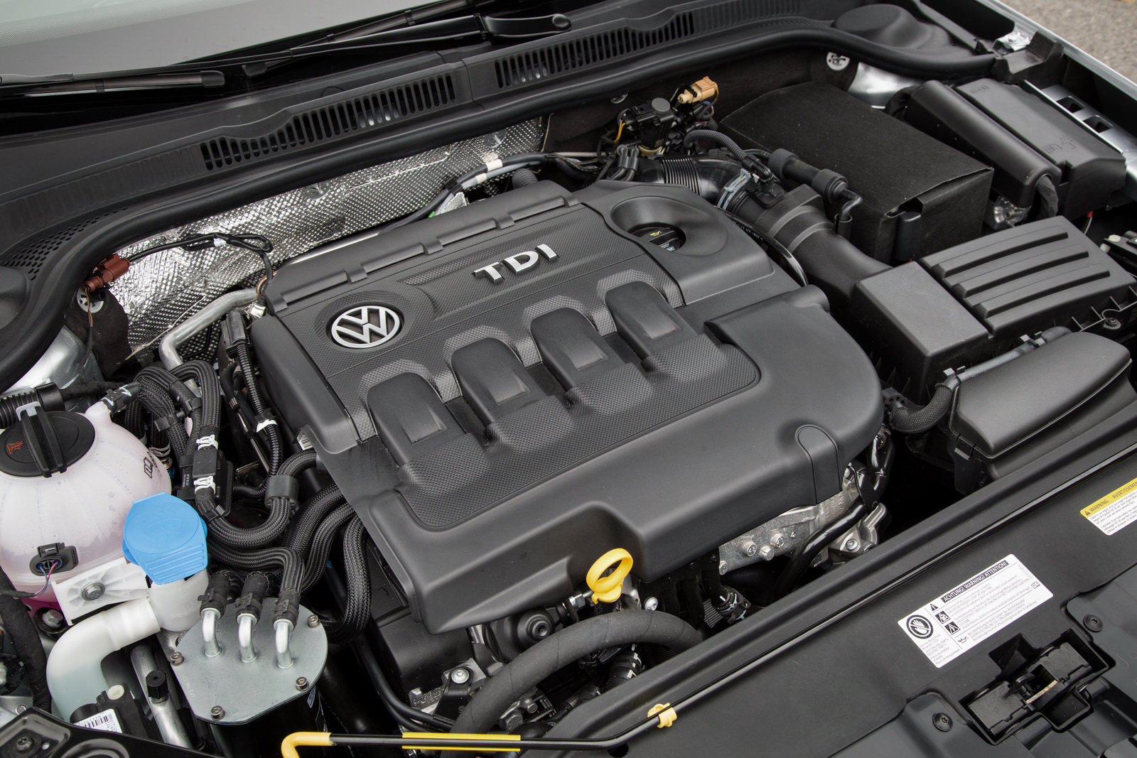 2015-VW-Jetta-TDI-5