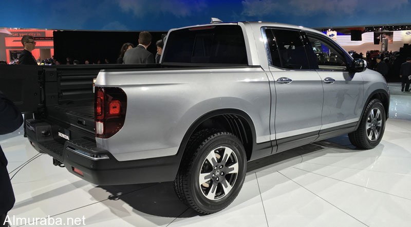 2017-Honda-Ridgeline-3-motoraty